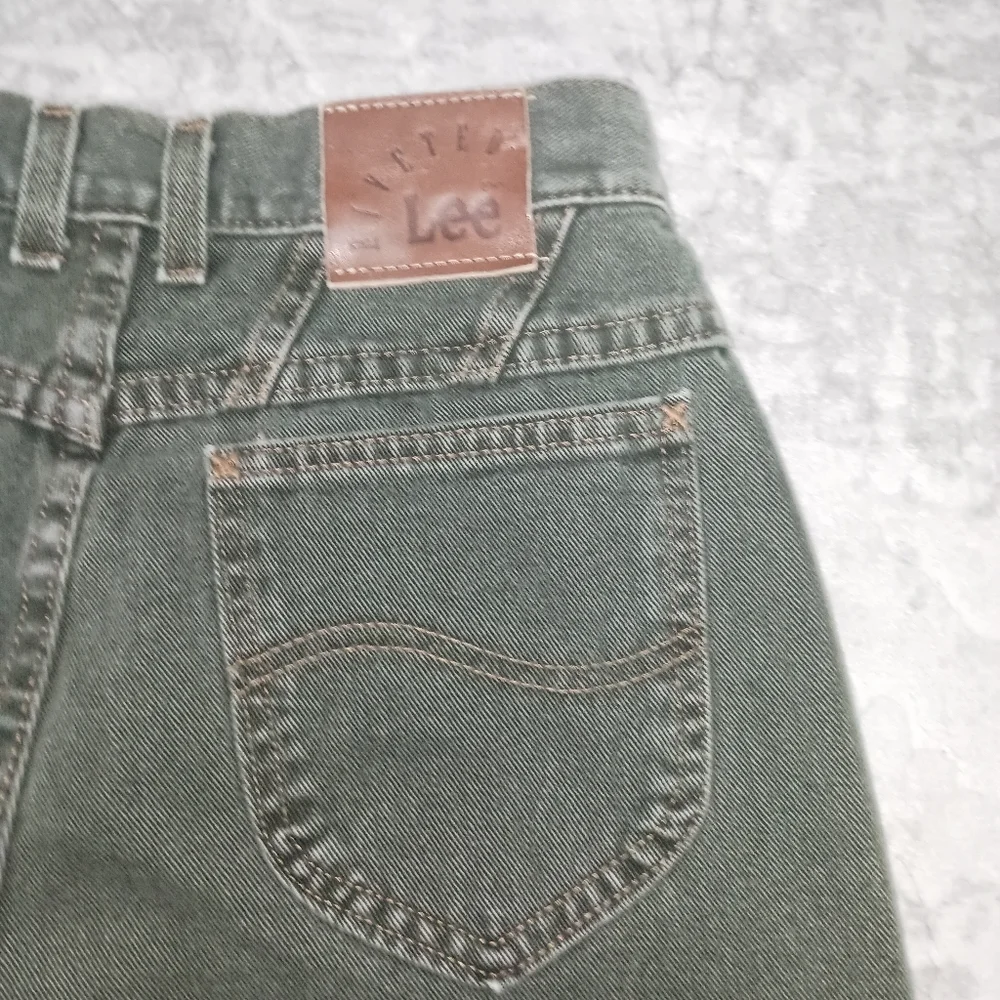 Vintage Lee Green High waist Mom Jeans Size Size 12 Short - Picture 3 of 13